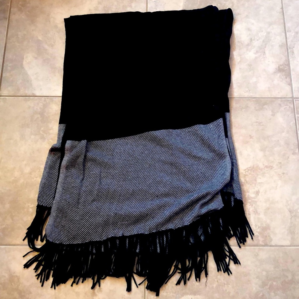White House black market wrap XS/S